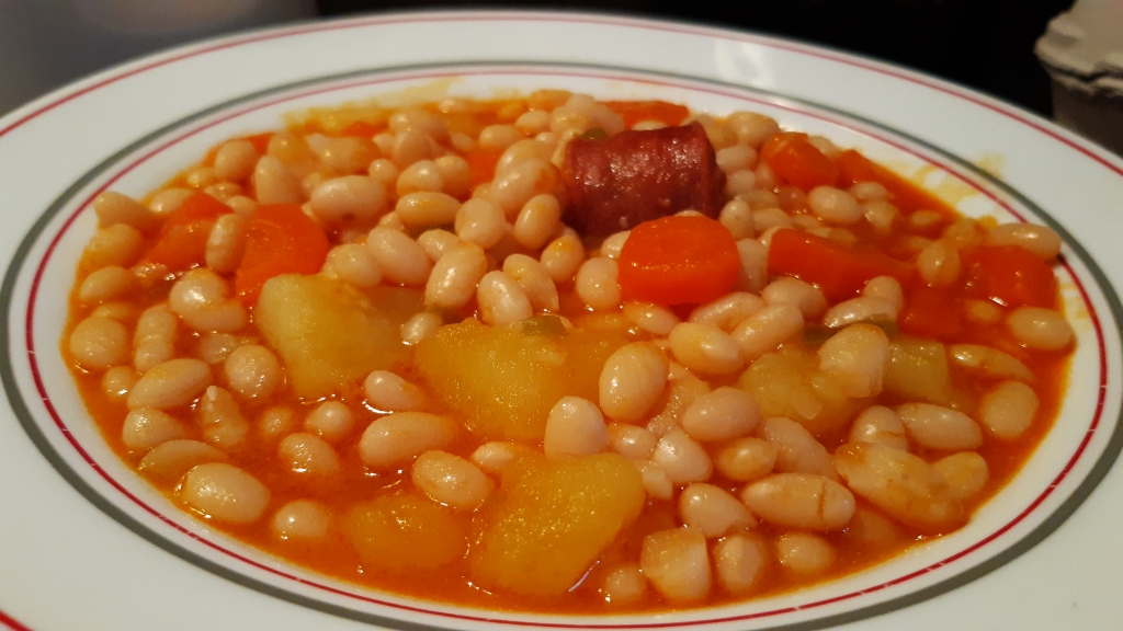 ALUBIAS CON CHORIZO - RECETAS DE COCINA ABUELA MARÍA