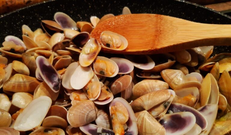 Receta de cómo hacer coquinas al ajillo