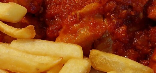 Deliciosa receta de carne con tomate: magro de cerdo tierno cocinado en salsa de tomate casera, ideal para disfrutar en familia.