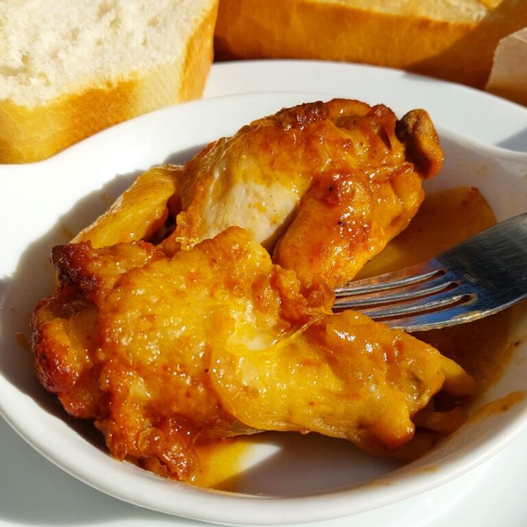 Alitas de pollo en adobillo
